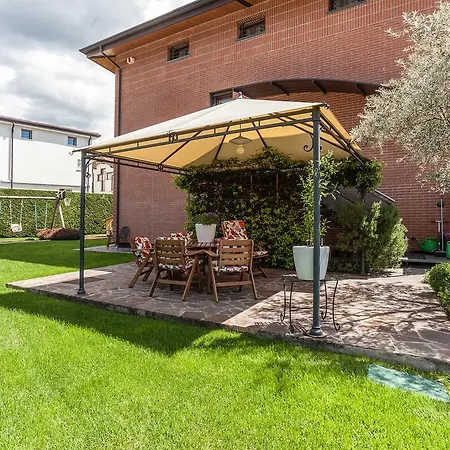 Alisee Bed & Breakfast 5*